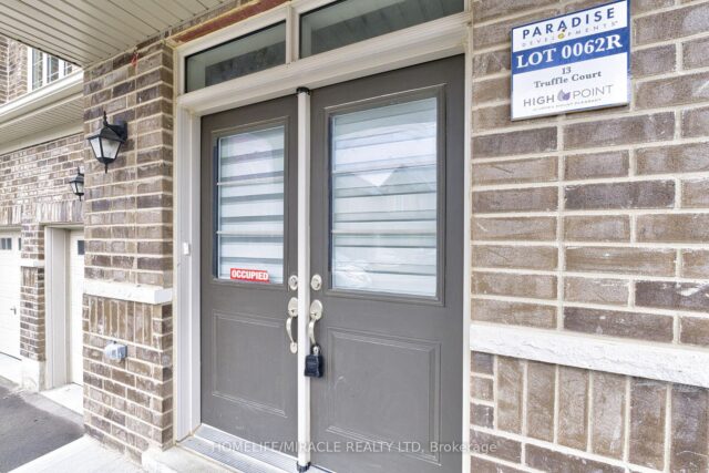 13 Truffle Crt, Brampton